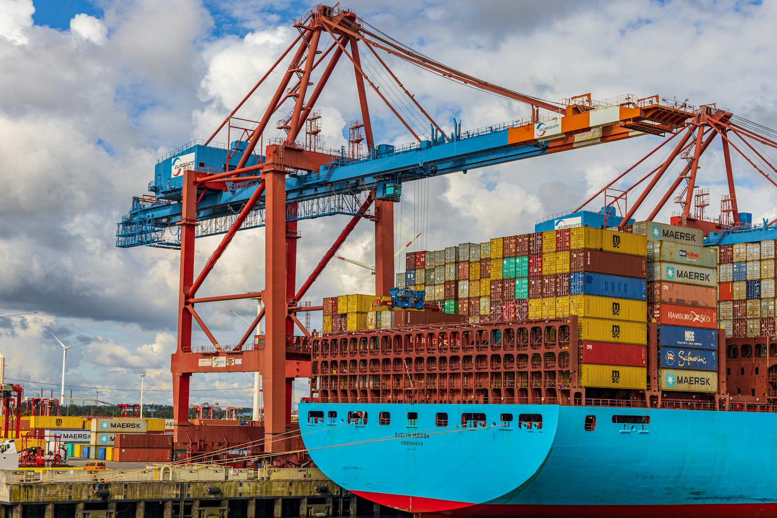 China-linked ships to face U.S. port fees from October 14th