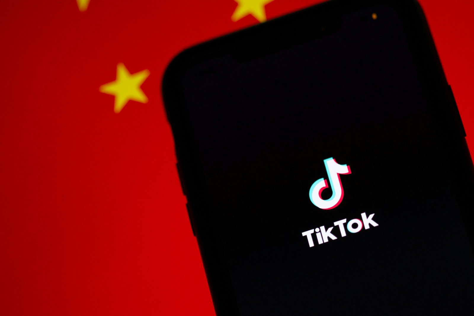 TikTok finalizes U.S. JV to avoid ban, as ByteDance cuts stake below 20%